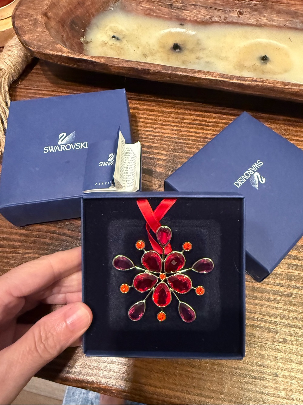 SWAROVSKI RED JEWELS WINDOW ORNAMENT 5069697 NIB 674122 Retired COA